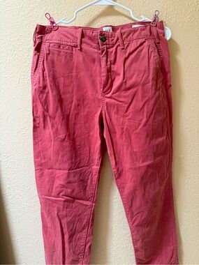 GAP Straight Khaki Pants in Dusty Rose